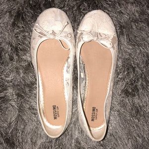 Cream Lace Ballet Flats